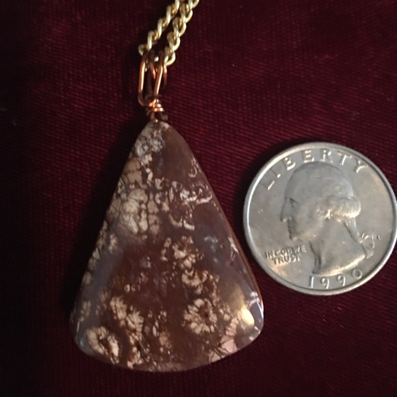 🩸FLOWER JASPER NECKLACE🩸 - Picture 3 of 7